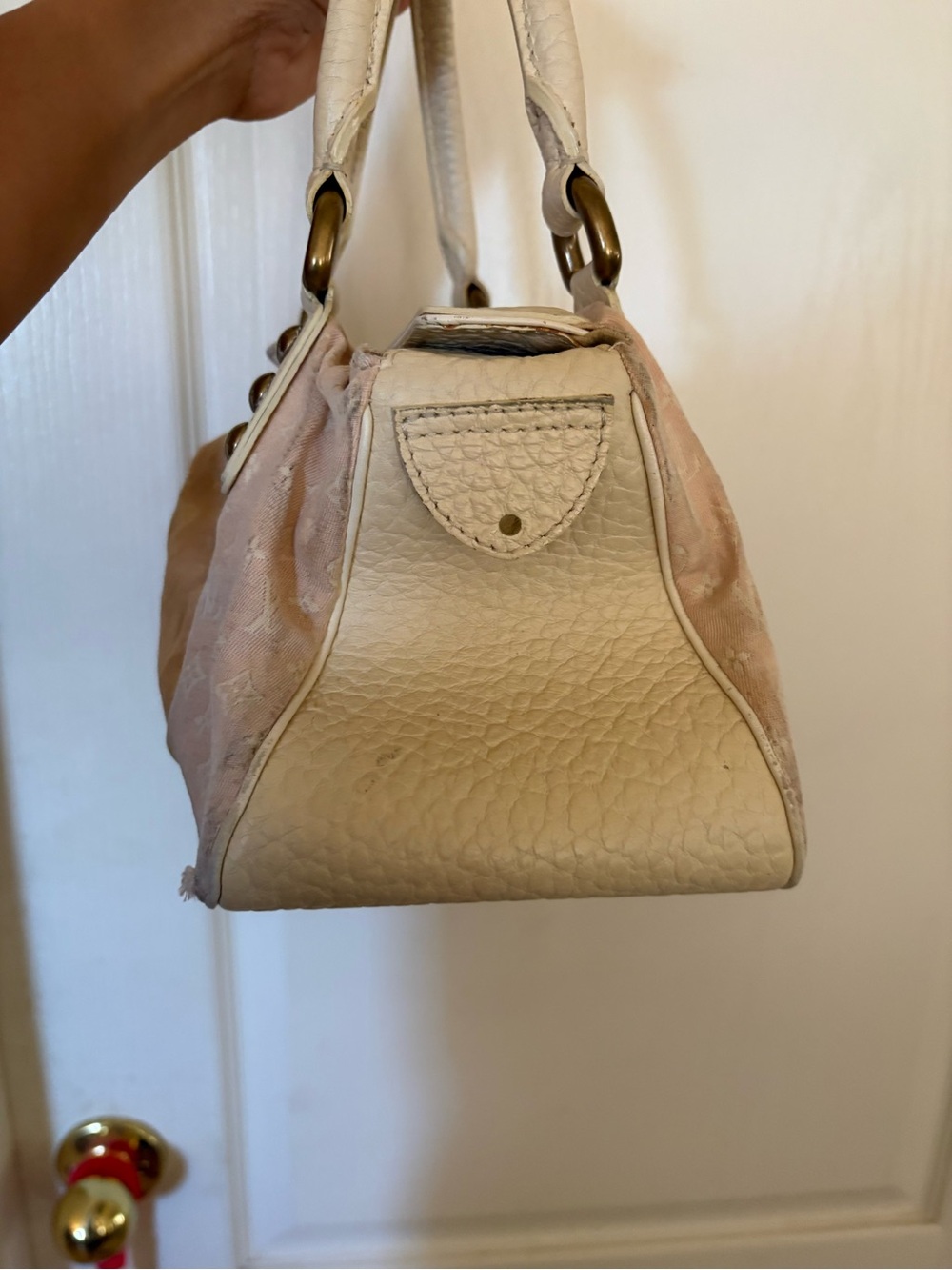 Louis Vuitton authentic Soft Pink Top-Handle Women’s Bag - Picture 3 of 15